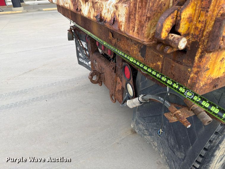 image for item EX4534 2004 Peterbuilt PB330 dump truck