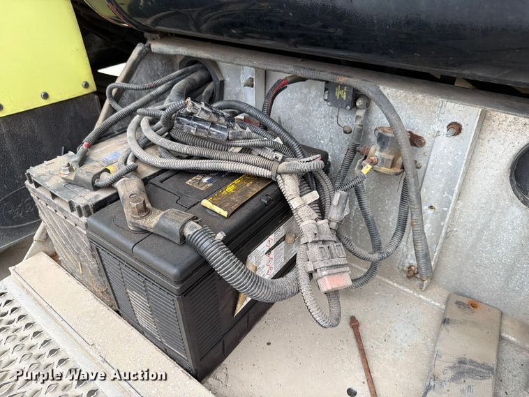 image for item EX4534 2004 Peterbuilt PB330 dump truck