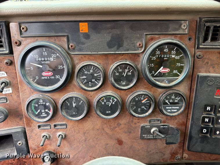 image for item EX4534 2004 Peterbuilt PB330 dump truck