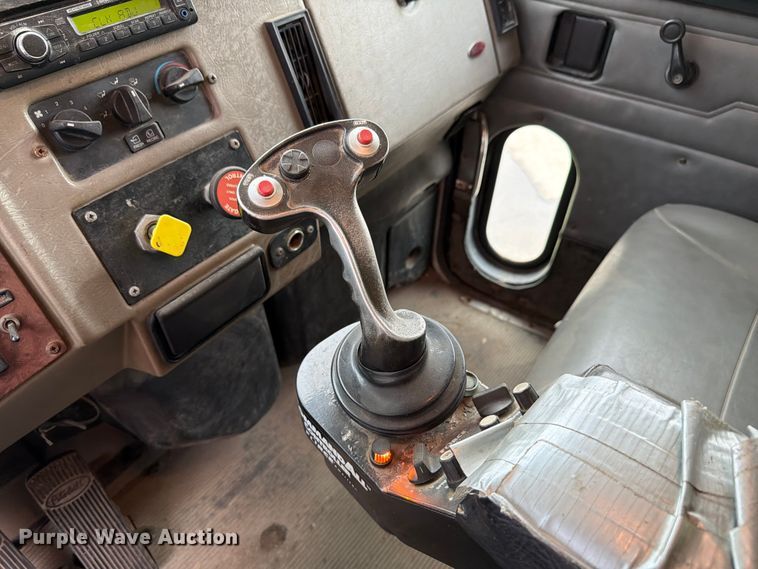 image for item EX4534 2004 Peterbuilt PB330 dump truck