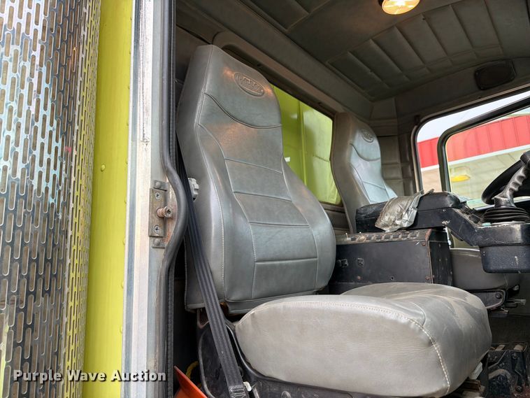 image for item EX4534 2004 Peterbuilt PB330 dump truck