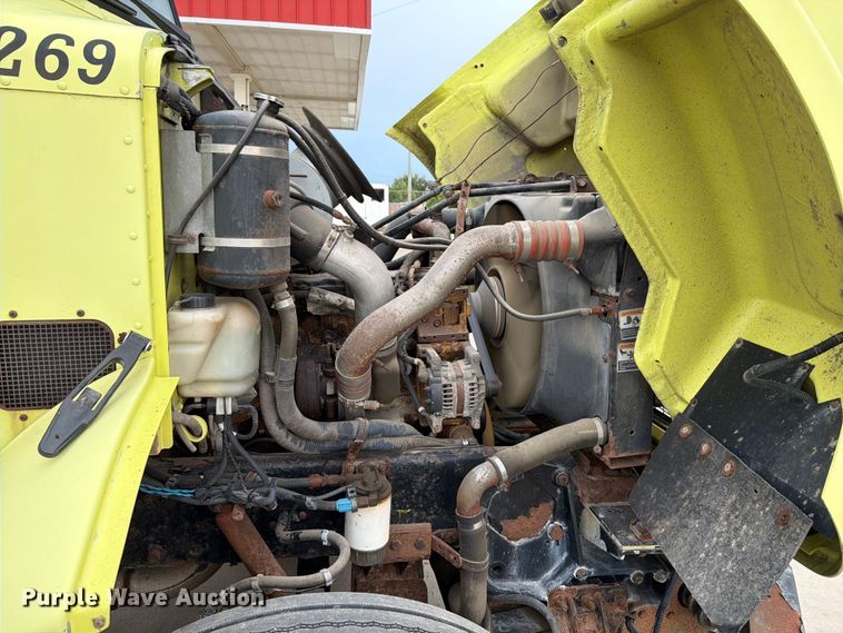 image for item EX4534 2004 Peterbuilt PB330 dump truck