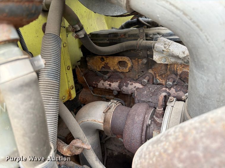 image for item EX4534 2004 Peterbuilt PB330 dump truck