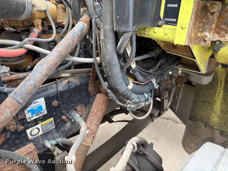 image for item EX4534 2004 Peterbuilt PB330 dump truck