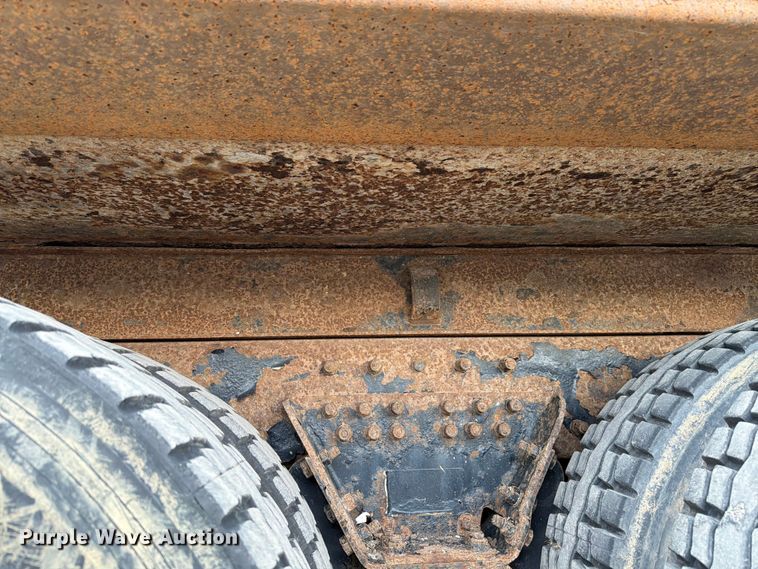 image for item EX4534 2004 Peterbuilt PB330 dump truck