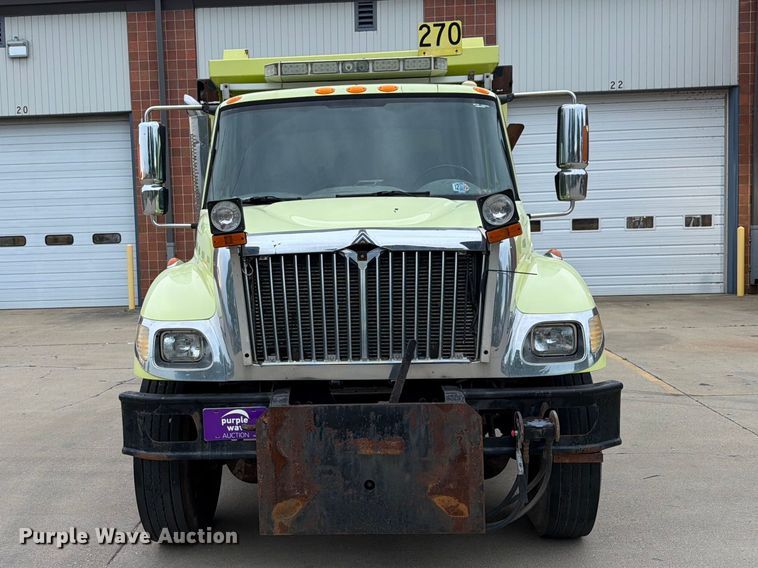 image for item EX4535 2006 International 7400 dump truck