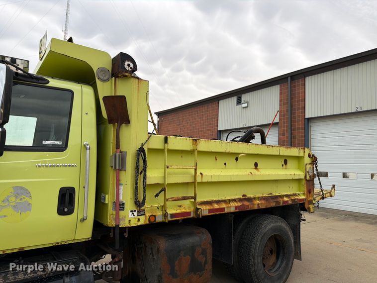 image for item EX4535 2006 International 7400 dump truck