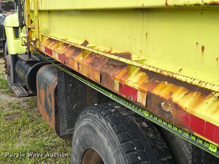 image for item EX4535 2006 International 7400 dump truck