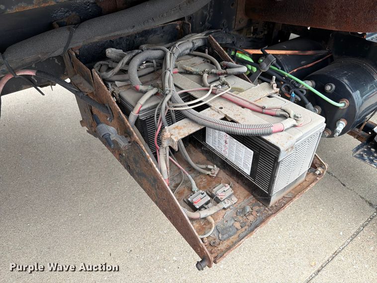 image for item EX4535 2006 International 7400 dump truck