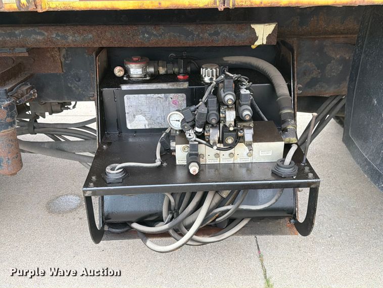 image for item EX4535 2006 International 7400 dump truck