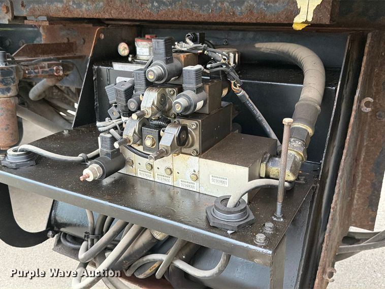 image for item EX4535 2006 International 7400 dump truck