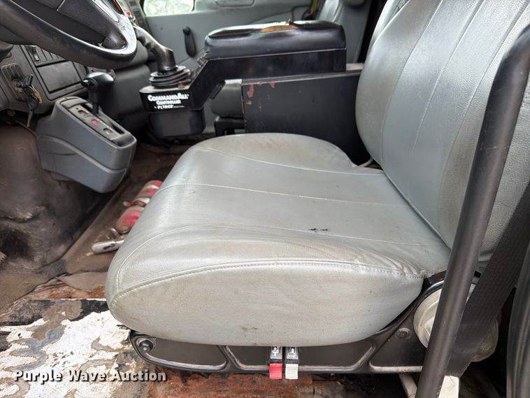 image for item EX4535 2006 International 7400 dump truck