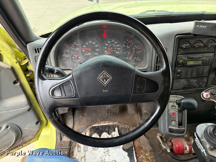 image for item EX4535 2006 International 7400 dump truck