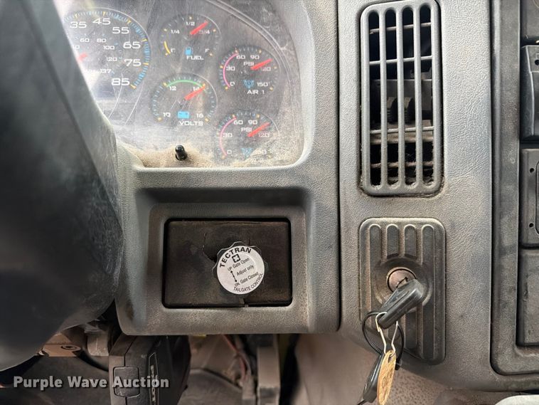 image for item EX4535 2006 International 7400 dump truck