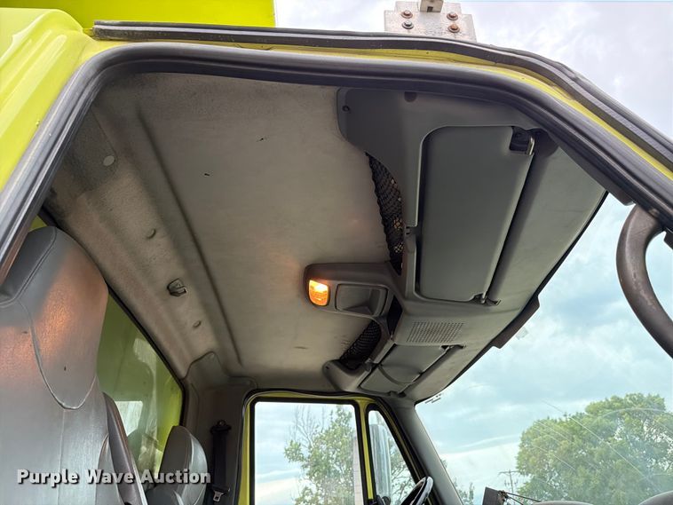image for item EX4535 2006 International 7400 dump truck