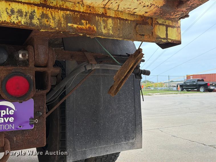image for item EX4535 2006 International 7400 dump truck