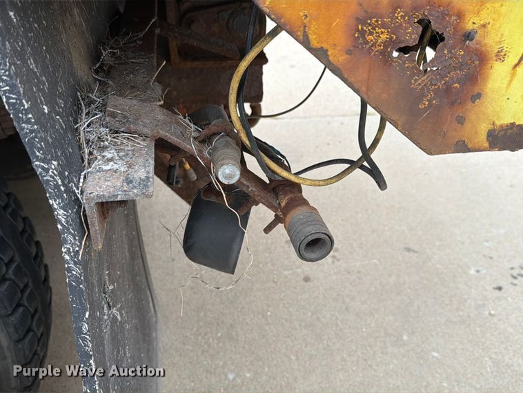 image for item EX4535 2006 International 7400 dump truck