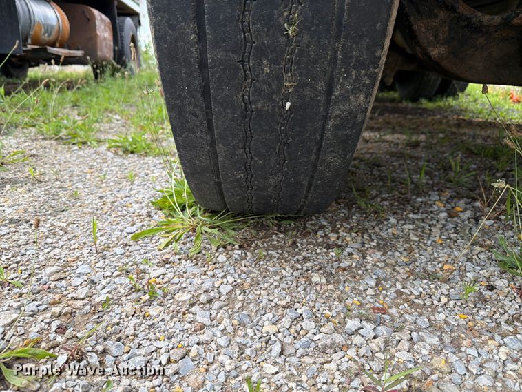 image for item EX4535 2006 International 7400 dump truck
