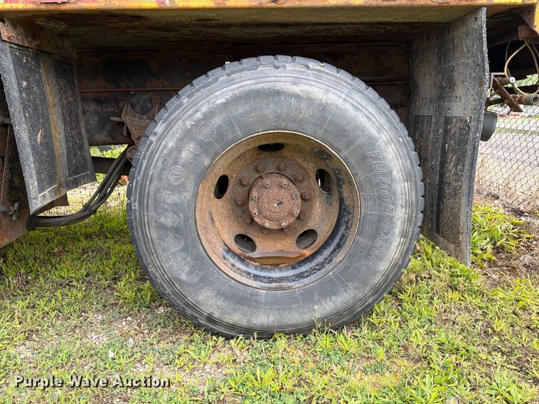 image for item EX4535 2006 International 7400 dump truck