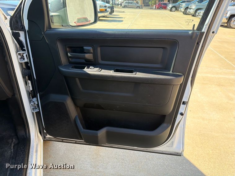 image for item EX4541 2019 RAM 1500 Crew Cab pickup truck