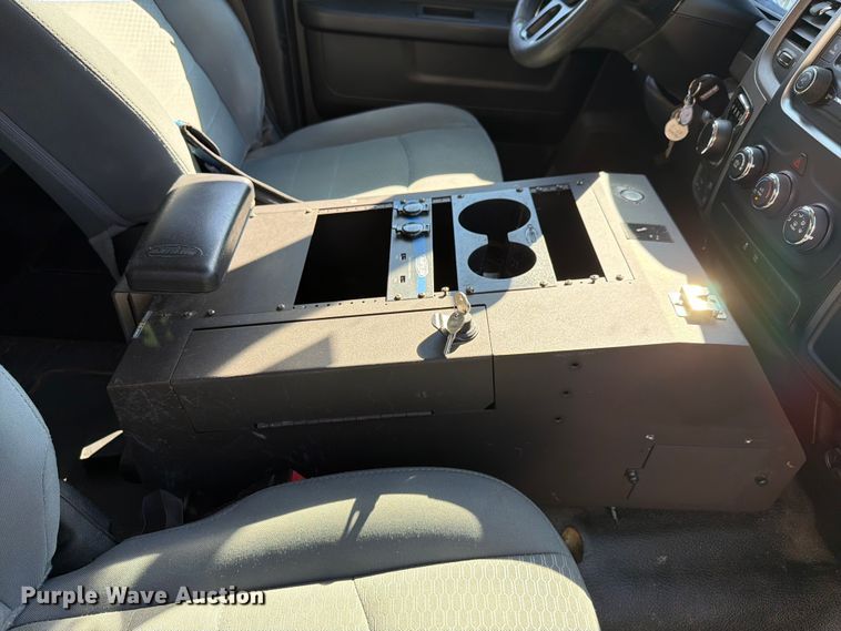 image for item EX4541 2019 RAM 1500 Crew Cab pickup truck
