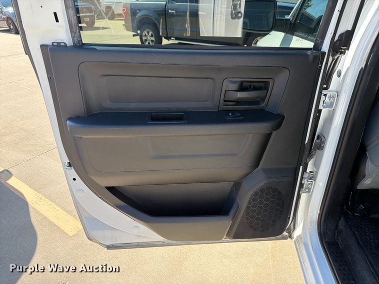 image for item EX4541 2019 RAM 1500 Crew Cab pickup truck