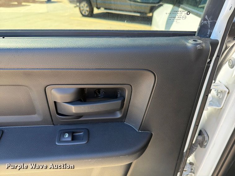 image for item EX4541 2019 RAM 1500 Crew Cab pickup truck
