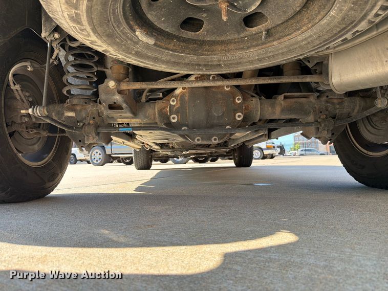 image for item EX4541 2019 RAM 1500 Crew Cab pickup truck