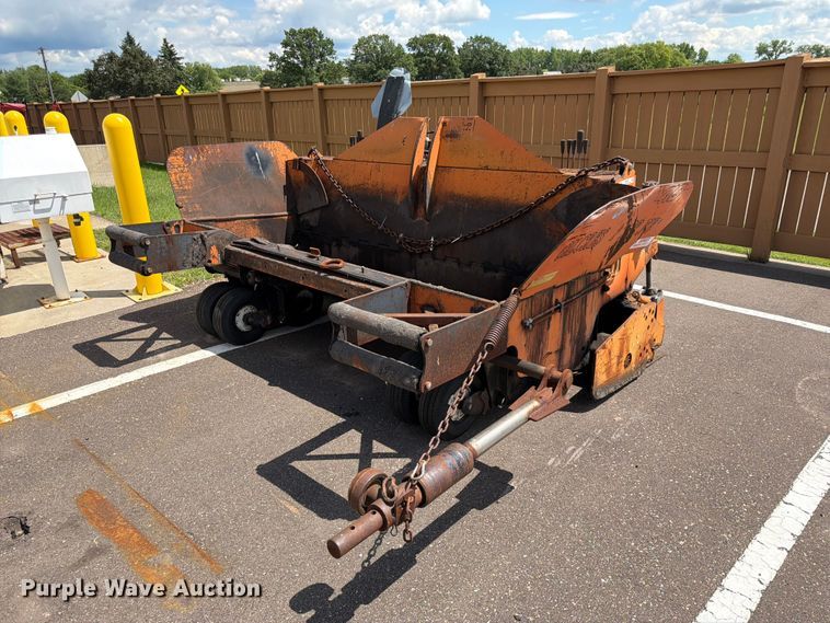 image for item EX5529 1999 Gilcrest ProPaver 413 paver