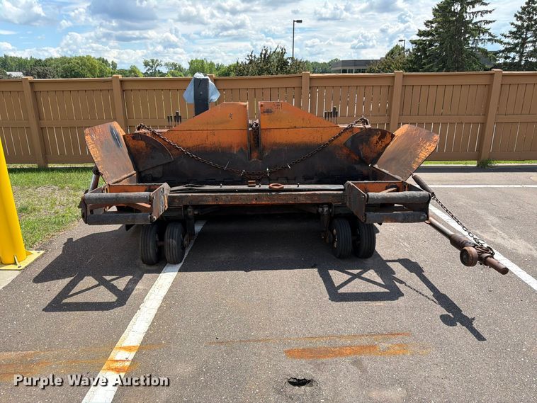 image for item EX5529 1999 Gilcrest ProPaver 413 paver