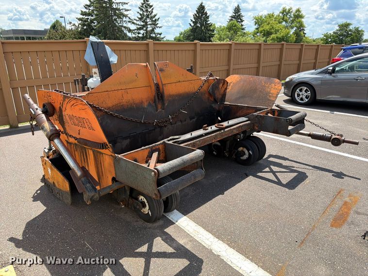 image for item EX5529 1999 Gilcrest ProPaver 413 paver