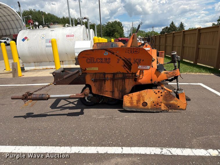 image for item EX5529 1999 Gilcrest ProPaver 413 paver