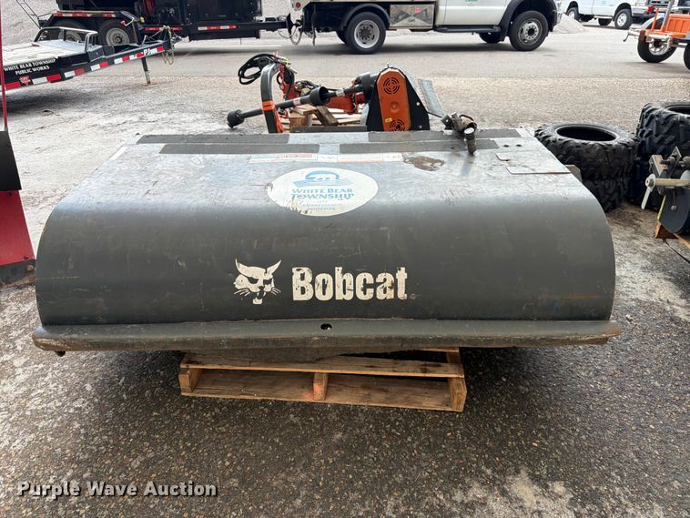 image for item EX5540 2014 Bobcat 72 Sweeper skid steer sweeper