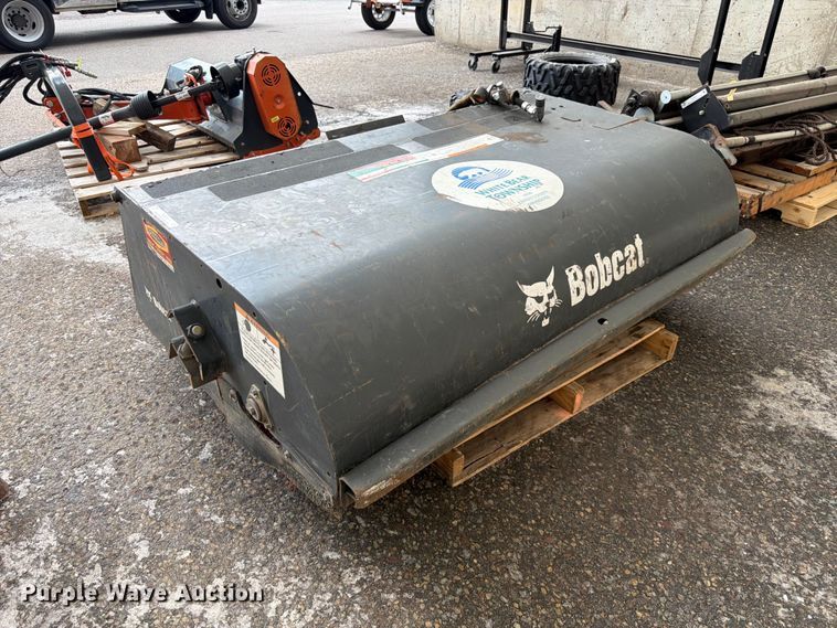 image for item EX5540 2014 Bobcat 72 Sweeper skid steer sweeper