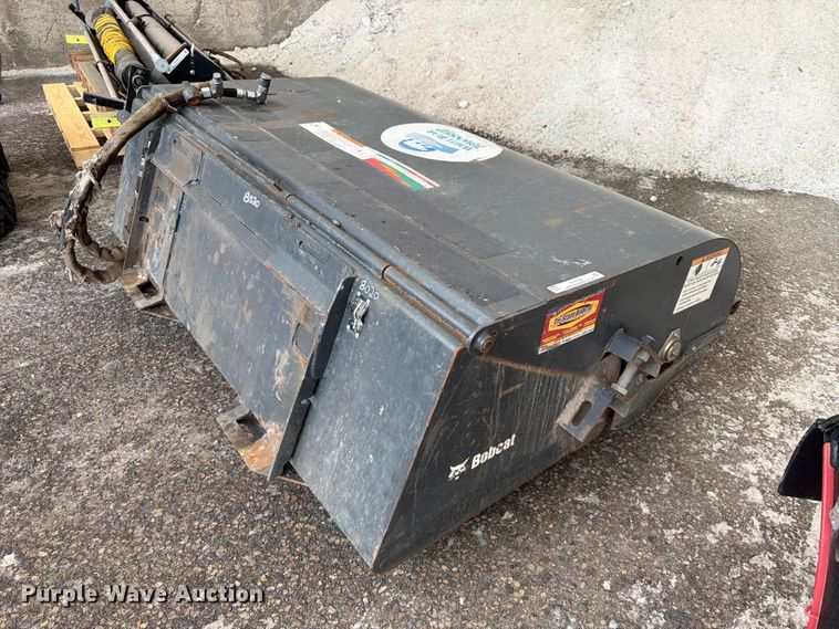 image for item EX5540 2014 Bobcat 72 Sweeper skid steer sweeper