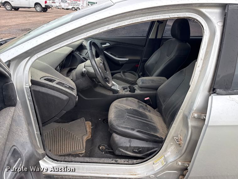 image for item FB6660 2013 Ford Focus SE 