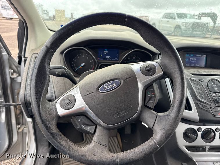 image for item FB6660 2013 Ford Focus SE 
