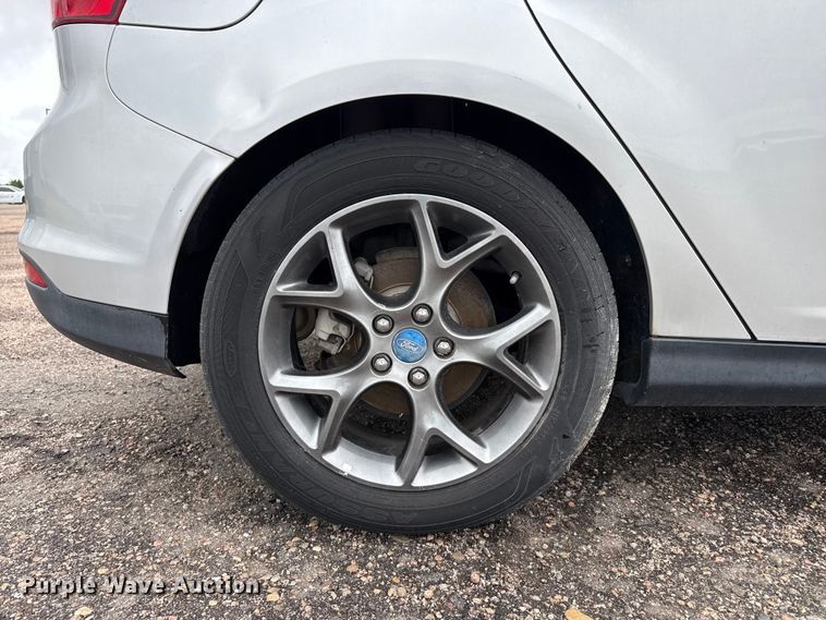 image for item FB6660 2013 Ford Focus SE 