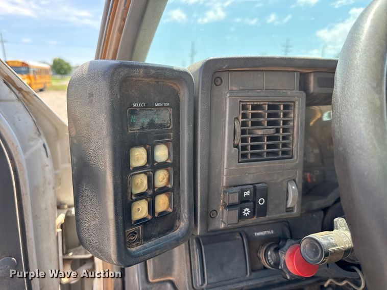 image for item FB6769 1995 GMC Top Kick C6500 dump truck