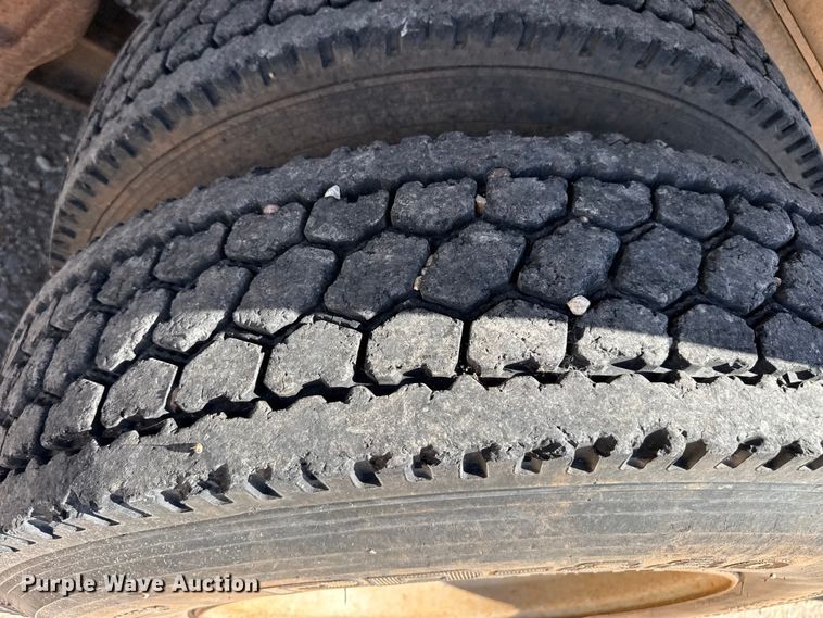 image for item FB6769 1995 GMC Top Kick C6500 dump truck