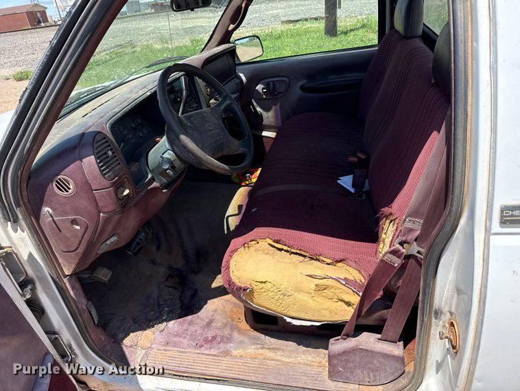 image for item FB6770 1997 Chevrolet C1500 pickup truck