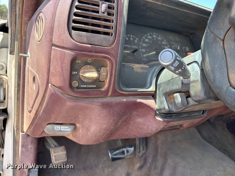 image for item FB6770 1997 Chevrolet C1500 pickup truck