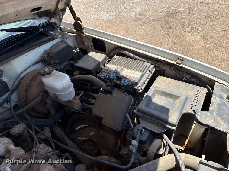 image for item FB6770 1997 Chevrolet C1500 pickup truck