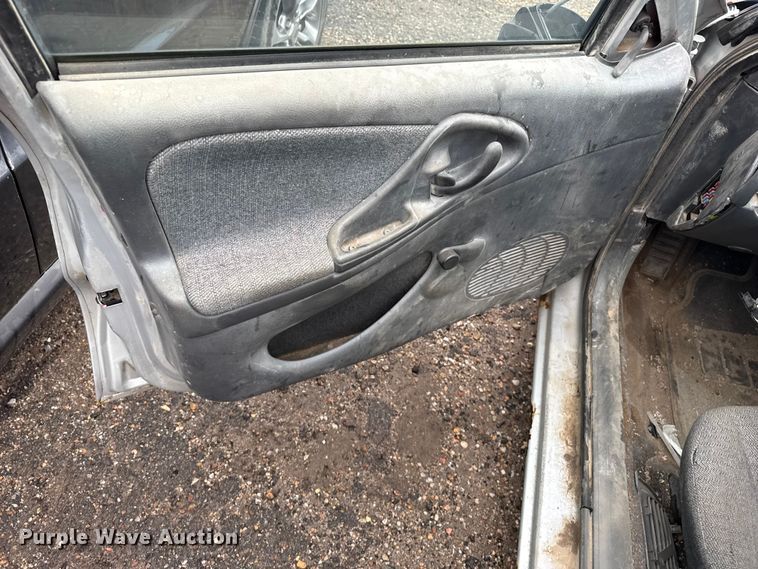 image for item FB6876 2004 Chevrolet Cavalier 