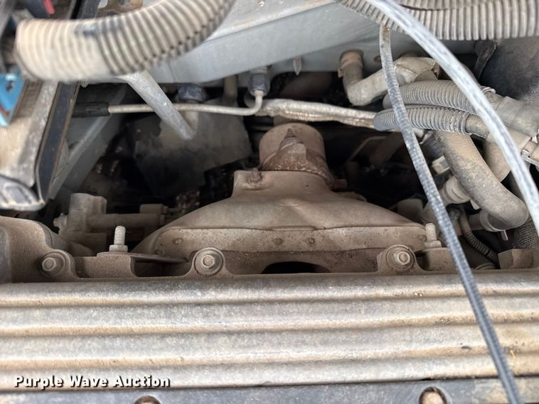 image for item FB6876 2004 Chevrolet Cavalier 