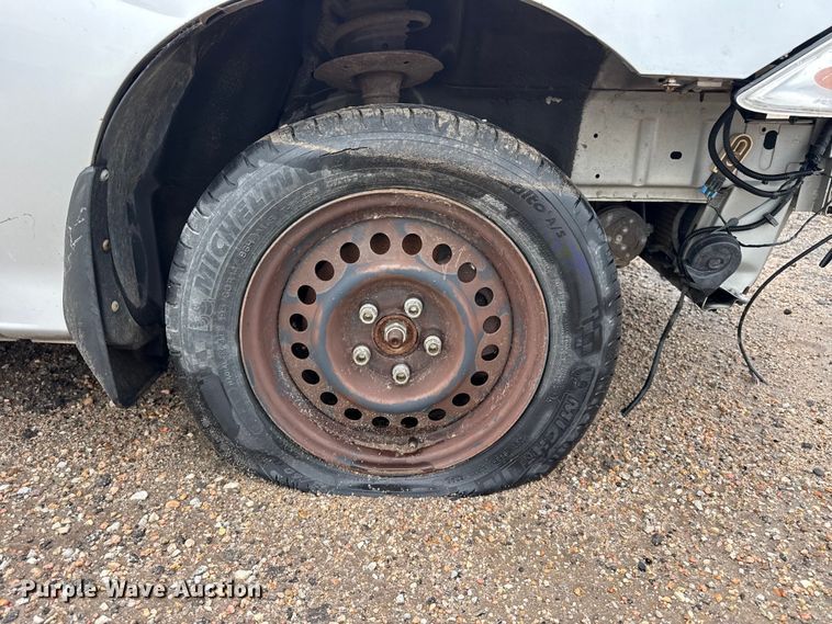 image for item FB6876 2004 Chevrolet Cavalier 