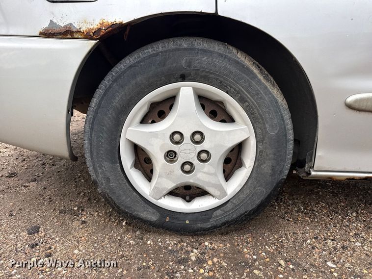 image for item FB6876 2004 Chevrolet Cavalier 