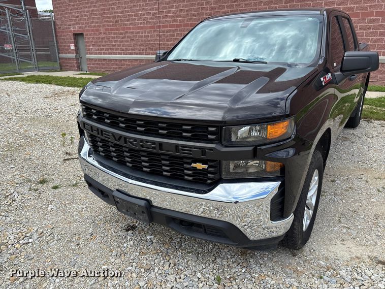 image for item FC1667 2020 Chevrolet Silverado 1500 Crew Cab pickup truck
