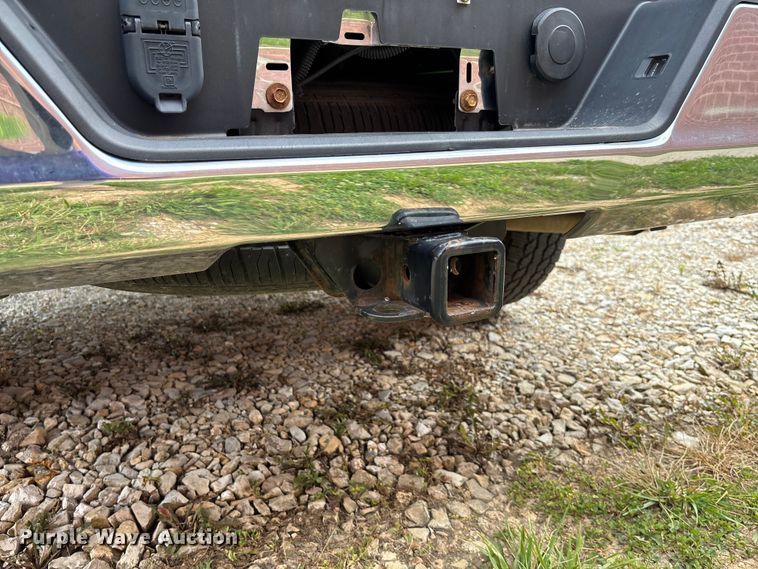 image for item FC1667 2020 Chevrolet Silverado 1500 Crew Cab pickup truck
