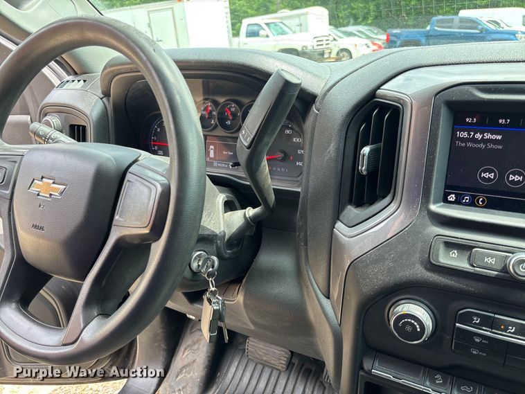 image for item FC1667 2020 Chevrolet Silverado 1500 Crew Cab pickup truck